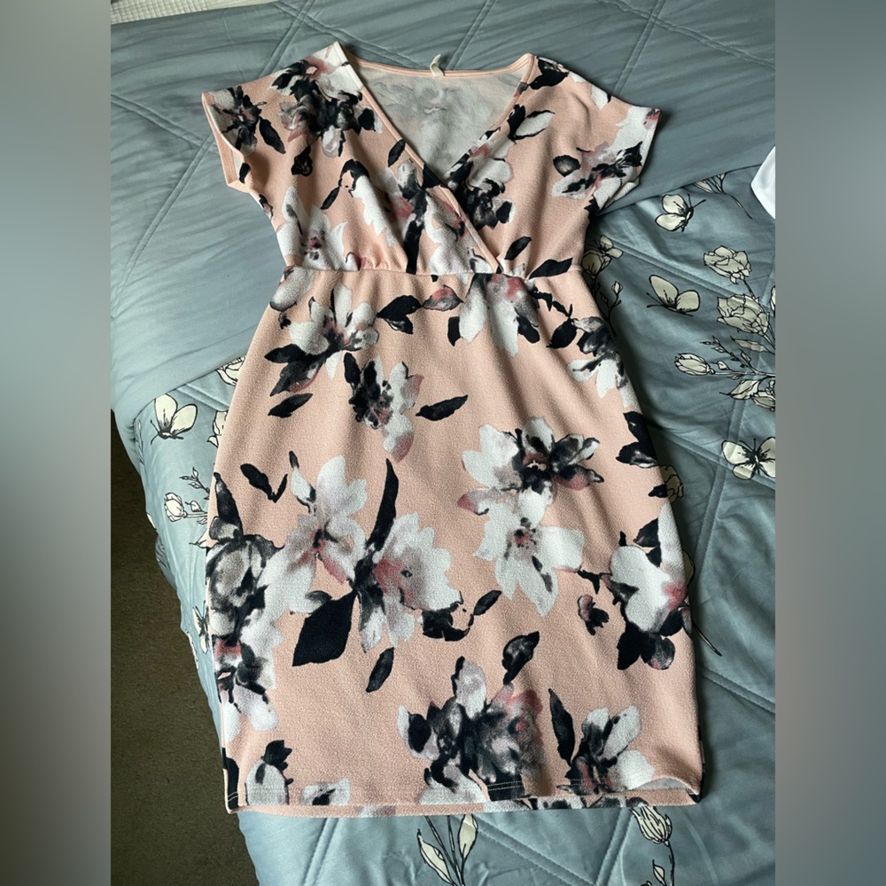 Floral Pink maternity/nursing  dress
